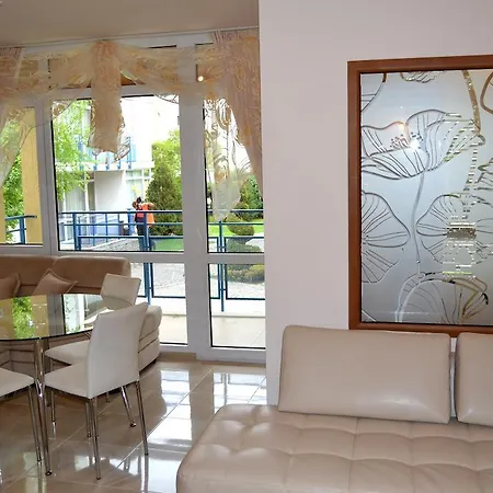 Peevi Elit 1 Apartament *