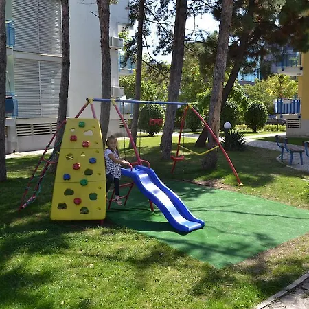 Apartament Peevi Elit 1 *